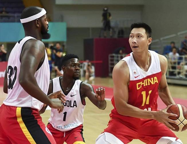 中国男篮vs安哥拉隔扣