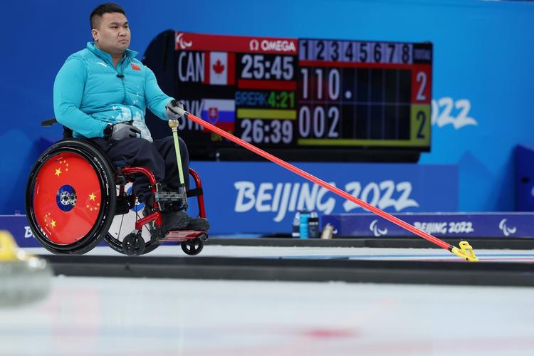 中国轮椅冰球vs美国