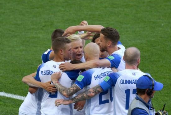 冰岛世界杯球员都是做什么